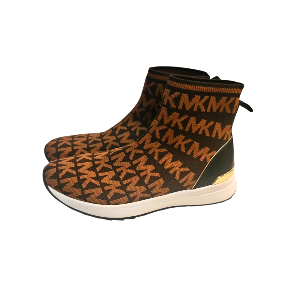 Michael Kors Women Skyler Logo Chocolate Stretchy Knit botie Sock Sneaker Size 8